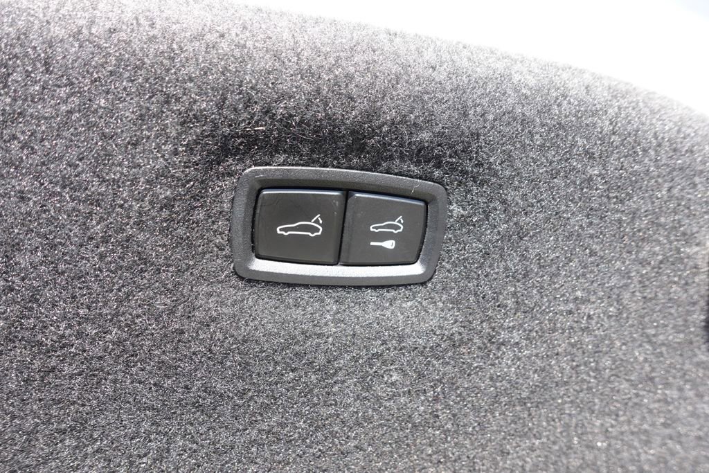 Used 2024 Audi e-tron GT Premium Plus image 27