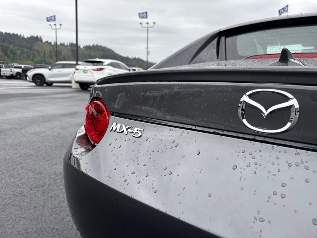Used 2023 MAZDA MX-5 Miata Grand Touring RWD image 34