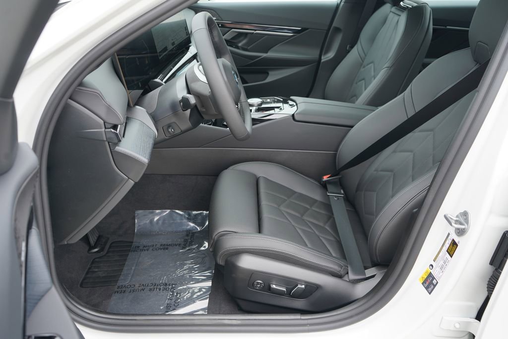 Used 2026 BMW i5 eDrive40 image 10