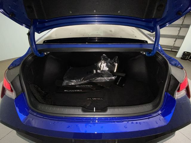 Used 2025 Hyundai Elantra Sport image 22