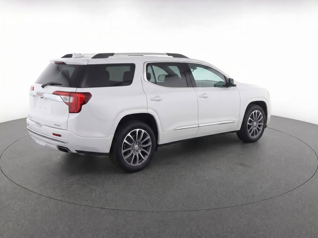 Used 2023 GMC Acadia Denali AWD/4WD image 4