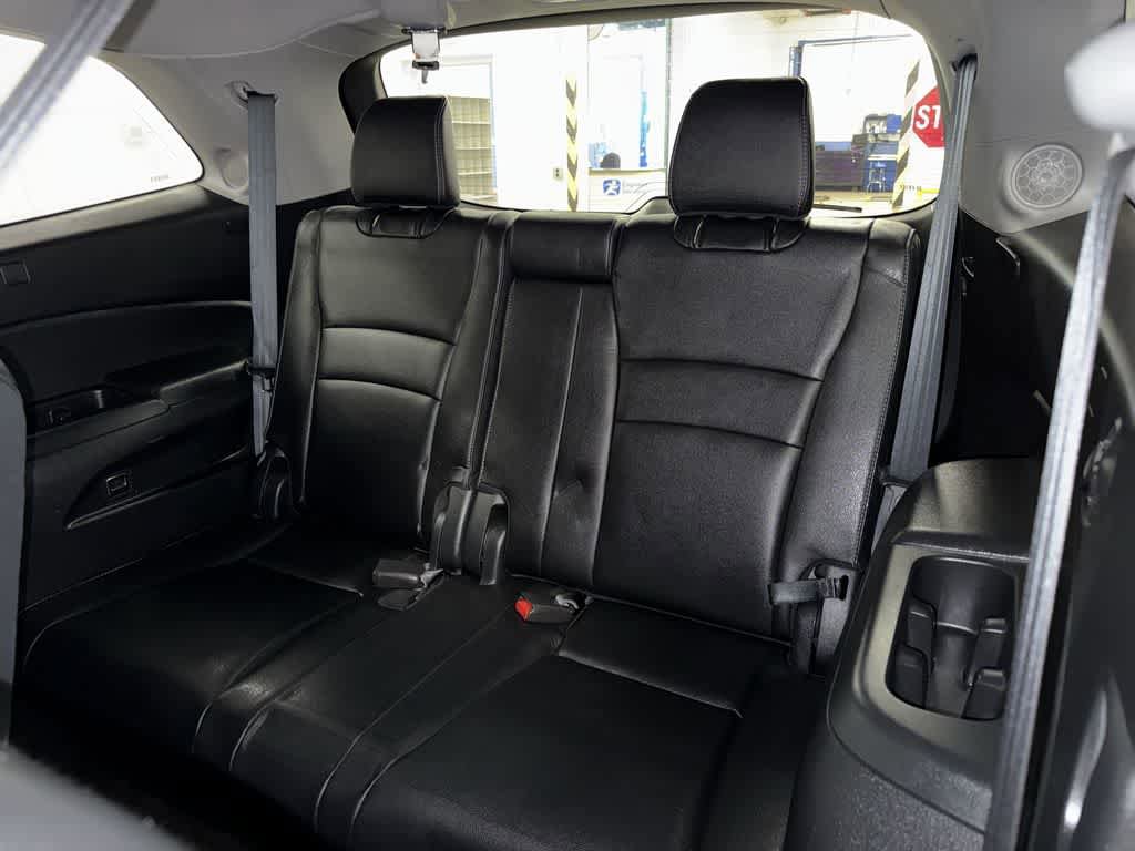 Used 2017 Honda Pilot Touring image 18