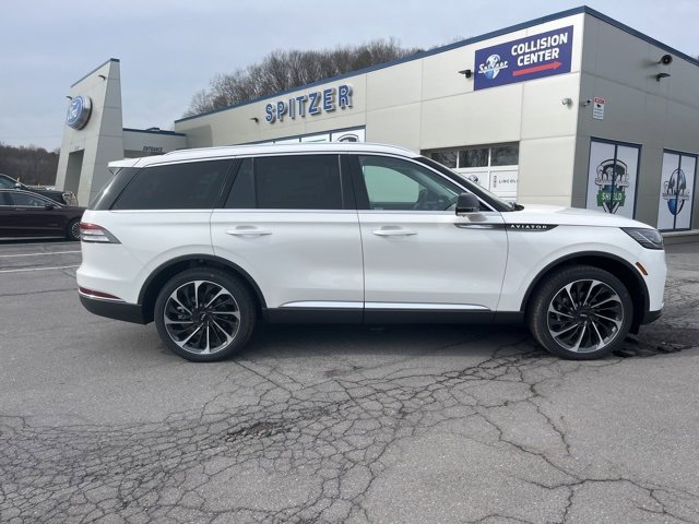 New 2025 Lincoln Aviator Reserve w/ Luxury Package image 9