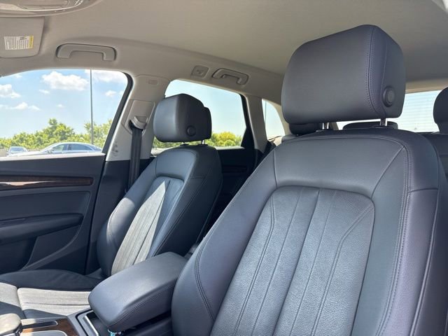 Used 2019 Audi Q5 2.0T Premium w/ Convenience Package image 14