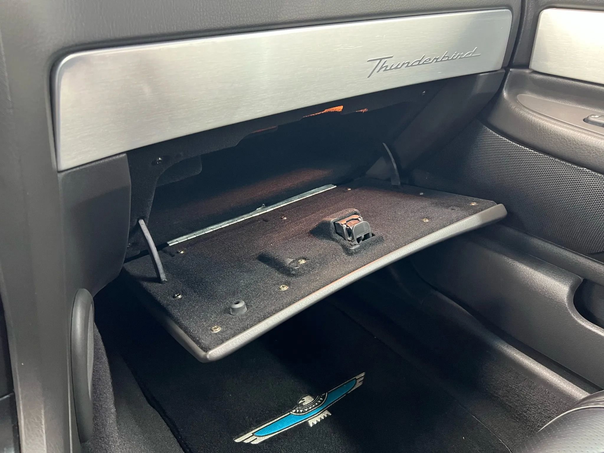 Used 2002 Ford Thunderbird Convertible 2D image 20