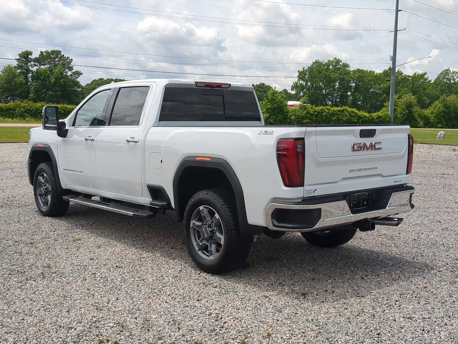 New 2025 GMC Sierra 2500 SLT w/ SLT Premium Package image 6