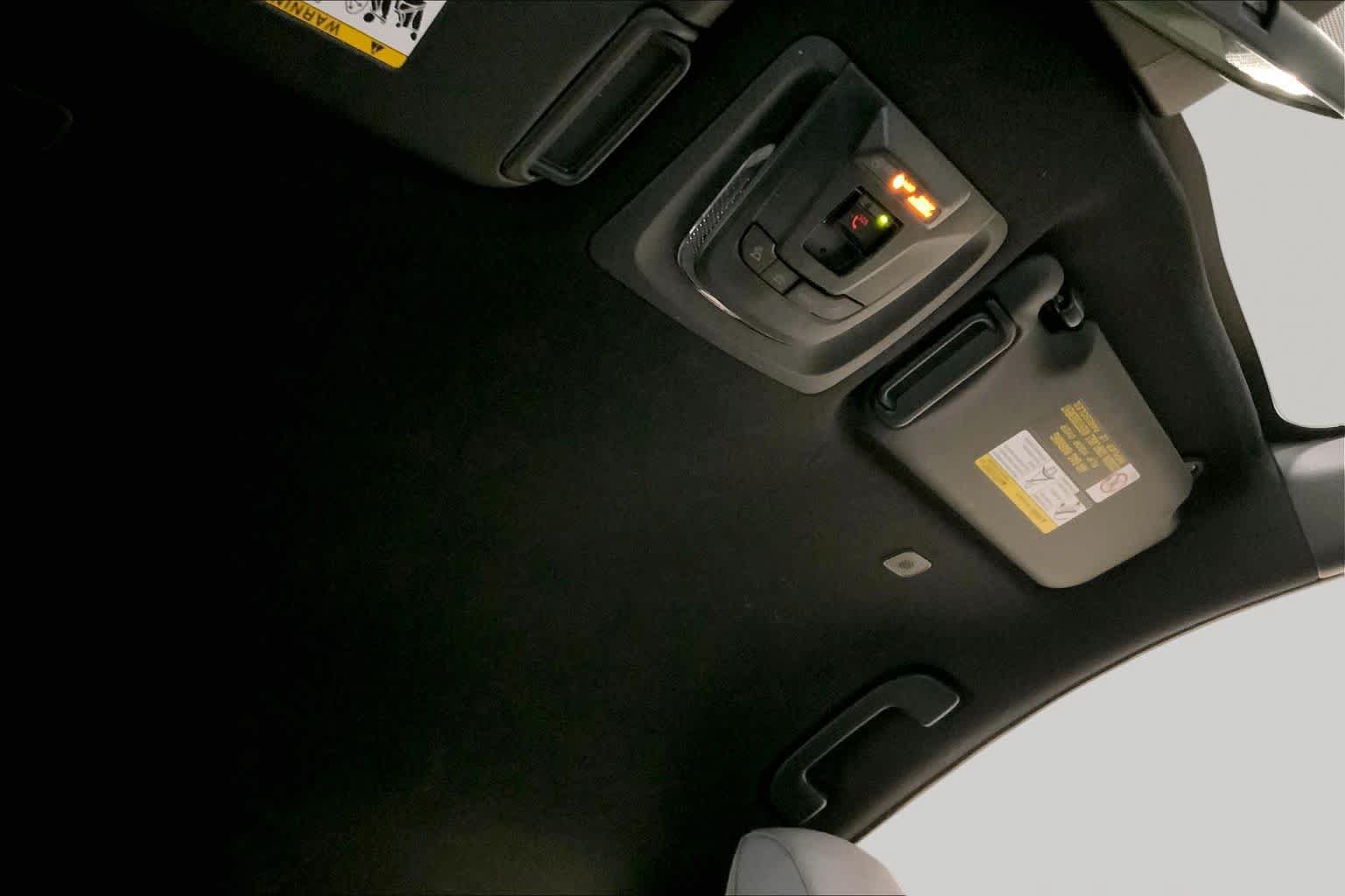 Used 2024 Toyota Corolla Cross AWD Hybrid image 14
