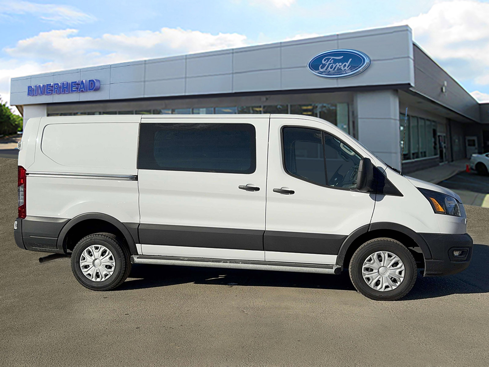 Used 2024 Ford Transit 250 Low Roof w/ Exterior Upgrade Package image 3