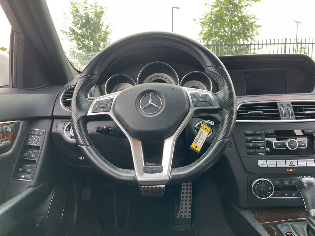 Used 2013 Mercedes-Benz C 250 Sedan image 15