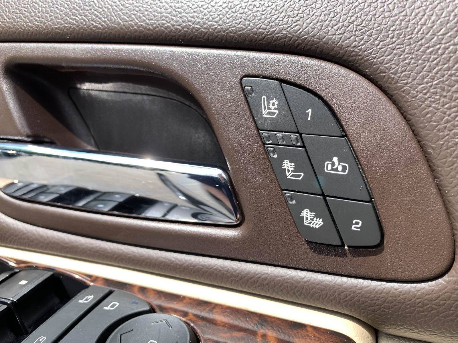 Used 2013 GMC Yukon Denali AWD/4WD image 30
