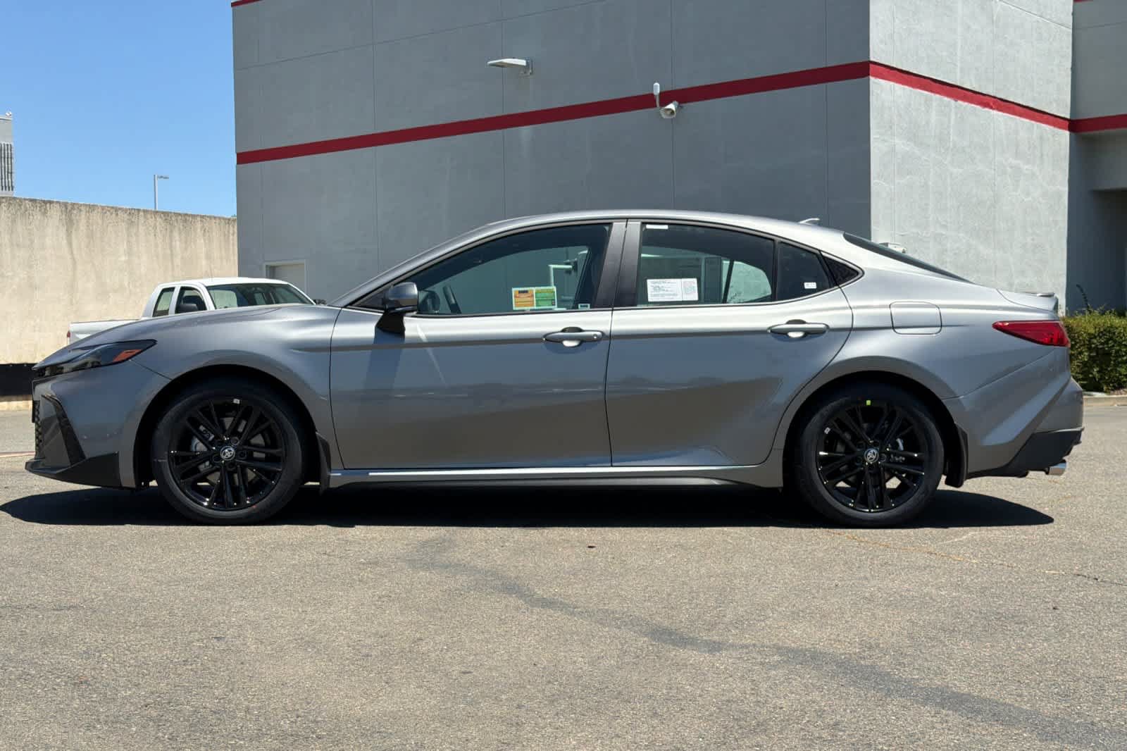 New 2026 Toyota Camry SE w/ Convenience Package FWD image 5