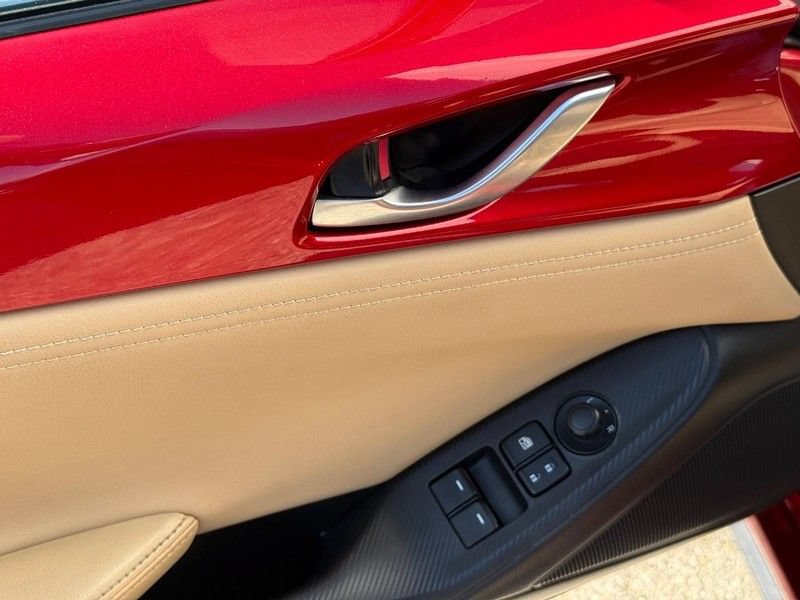 Used 2016 MAZDA MX-5 Miata Grand Touring RWD image 17