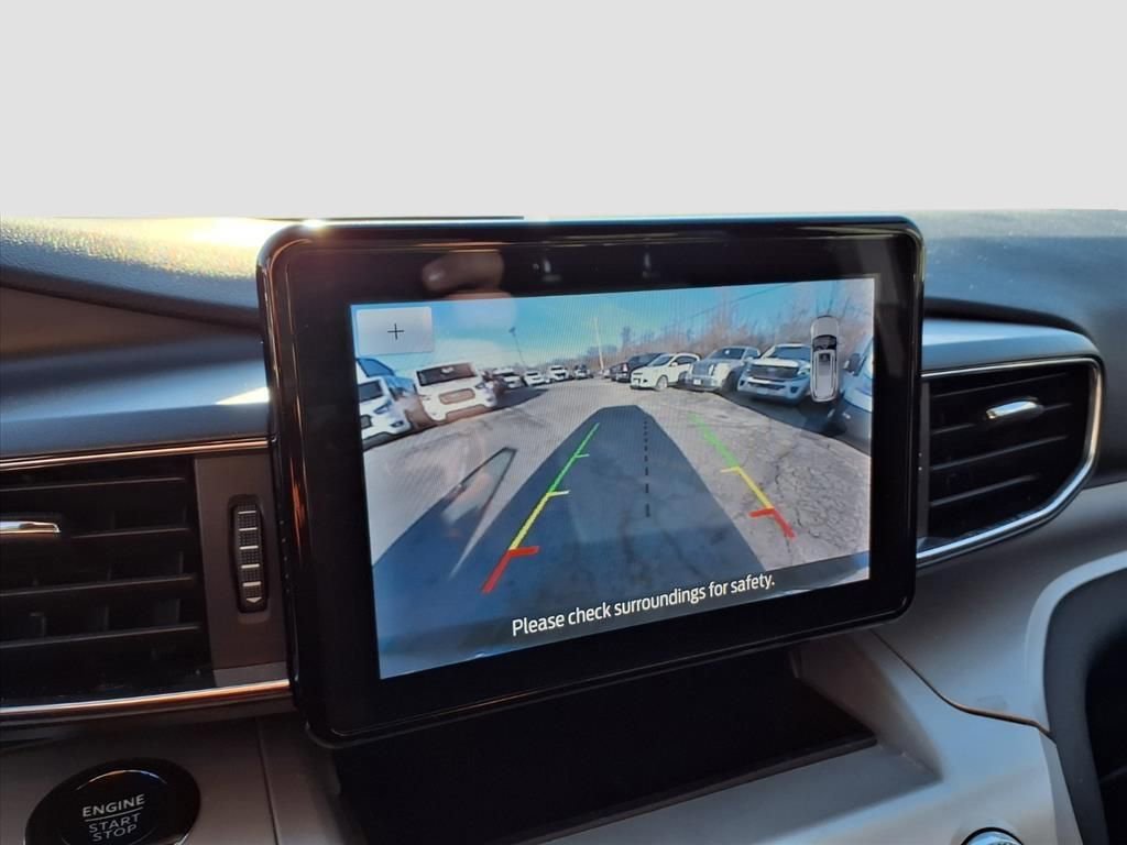 Used 2023 Ford Explorer XLT w/ Equipment Group 202A image 14