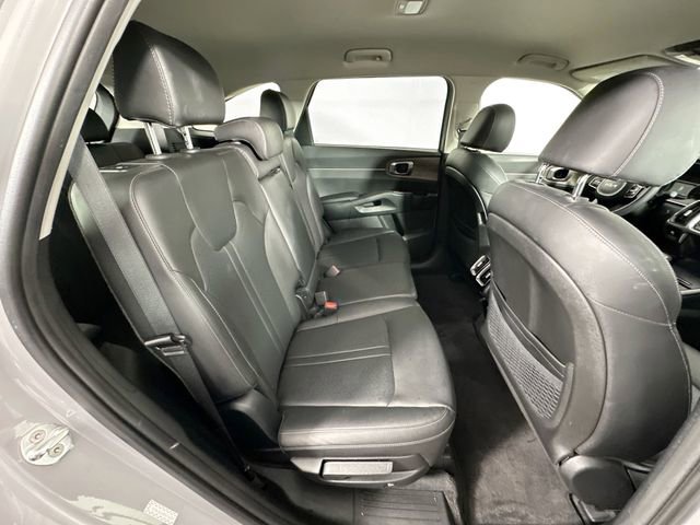 Used 2023 Kia Sorento S AWD/4WD image 27