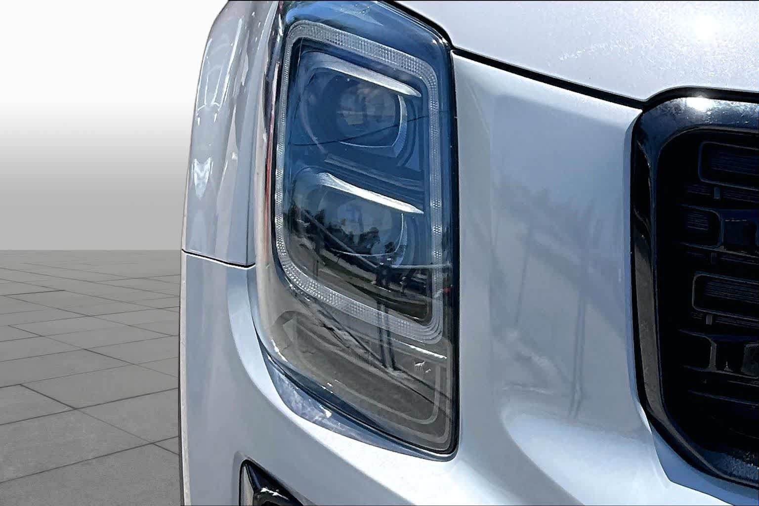 Used 2022 Kia Telluride EX w/ EX Premium Package AWD/4WD image 28