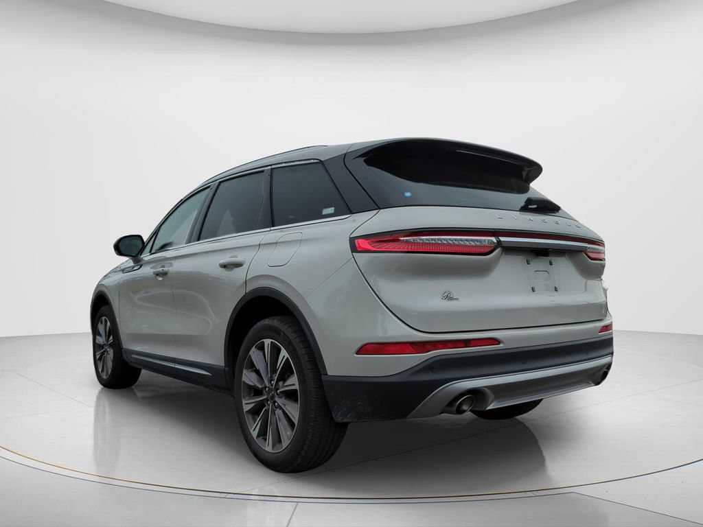 Used 2022 Lincoln Corsair Reserve w/ Elements Package FWD image 6
