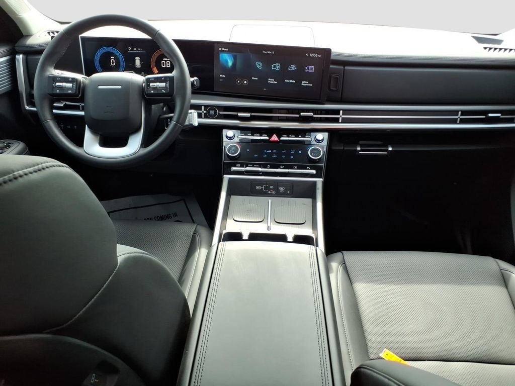 Used 2025 Hyundai Santa Fe SEL image 14