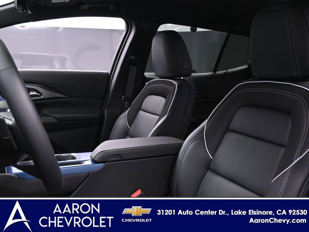 New 2026 Chevrolet Equinox EV LT image 21