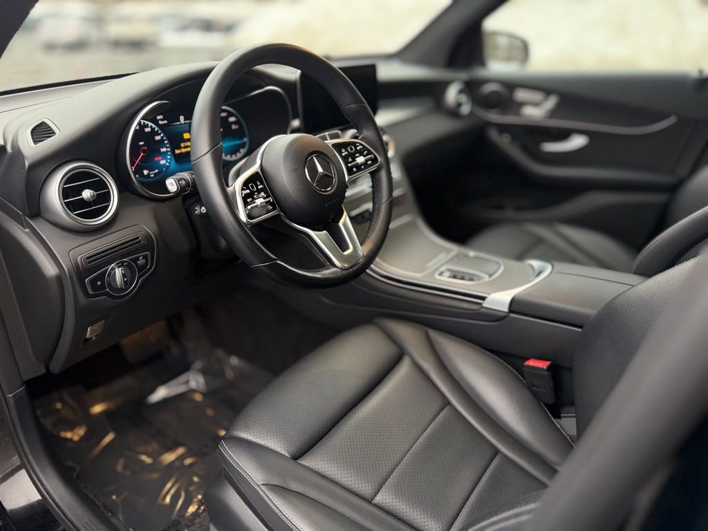 Used 2022 Mercedes-Benz GLC 300 4MATIC image 15
