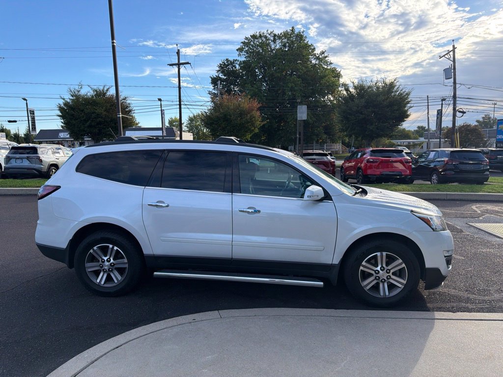Used 2016 Chevrolet Traverse LT AWD/4WD image 2