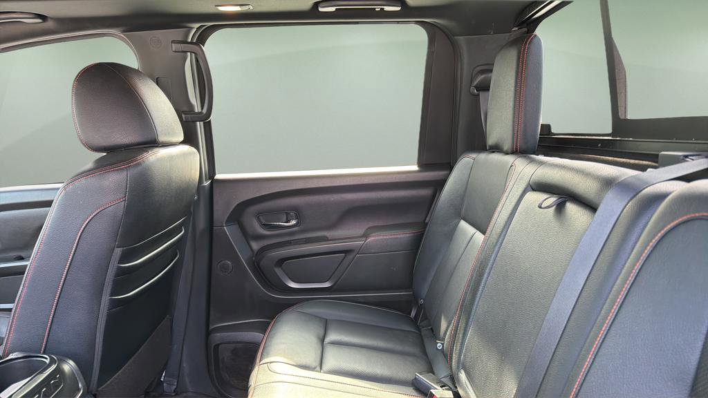 Used 2021 Nissan Titan PRO-4X w/ Pro-4x Convenience Package image 19