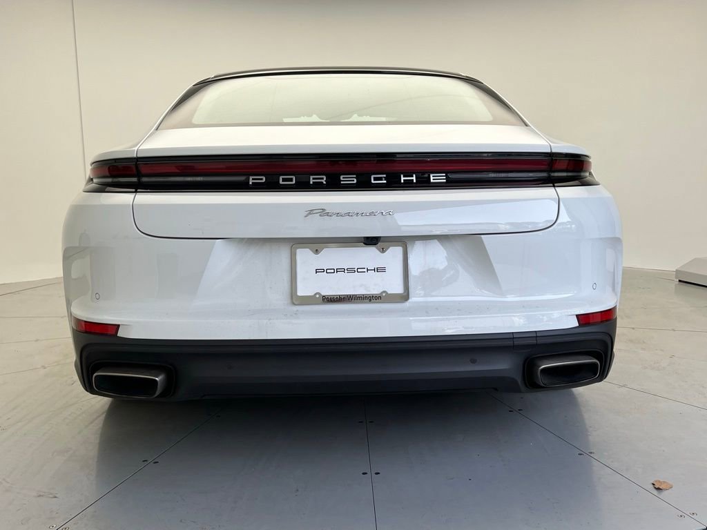 Used 2024 Porsche Panamera image 21