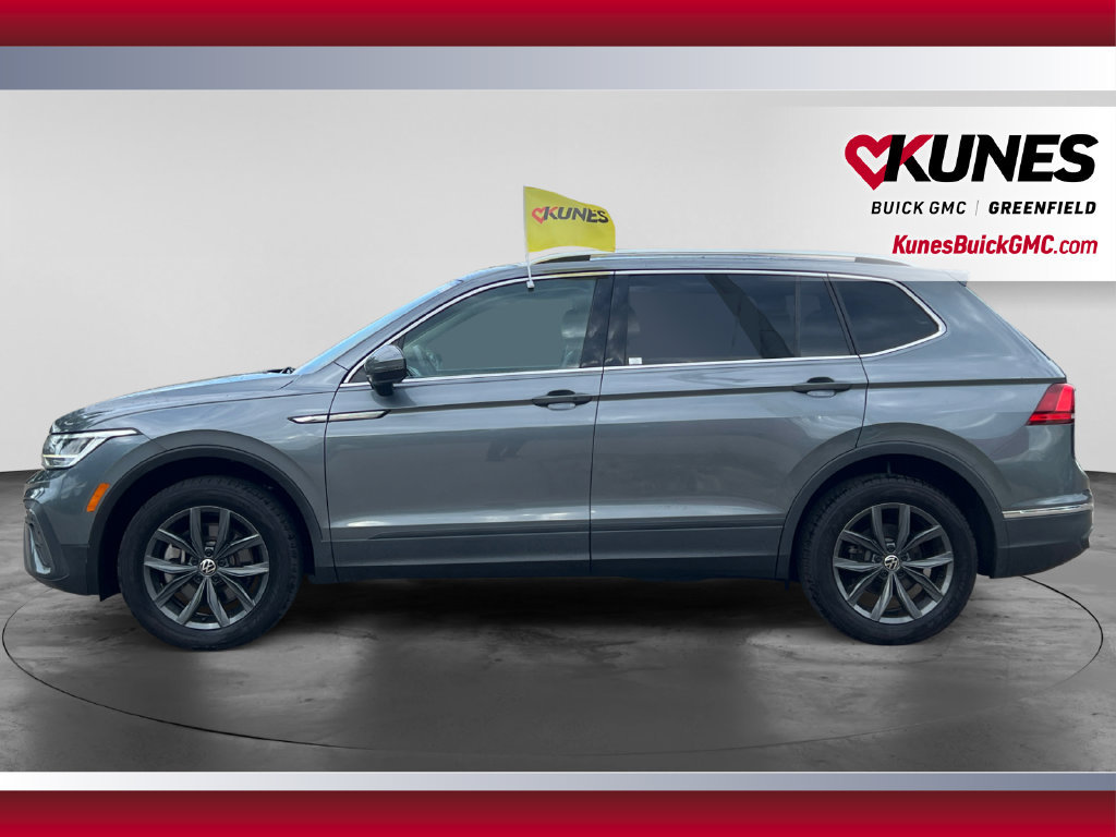 Used 2023 Volkswagen Tiguan SE AWD/4WD image 9
