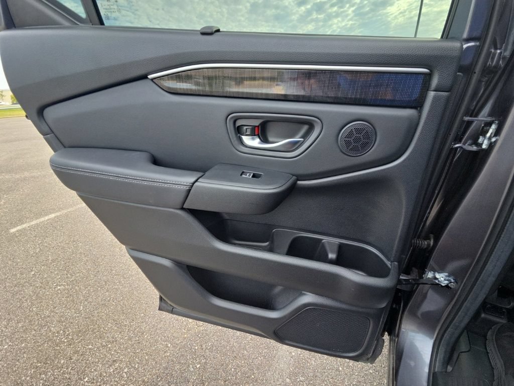 Used 2024 Honda Pilot Elite image 22