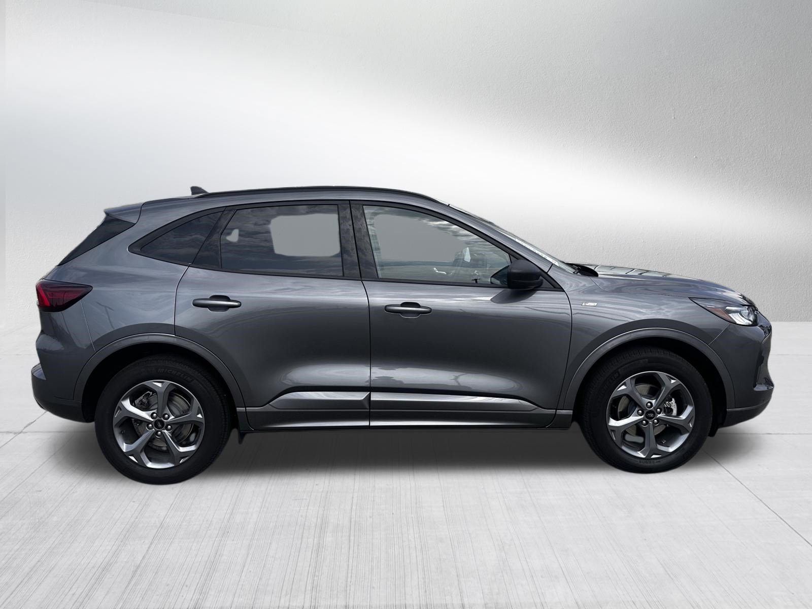 Certified 2023 Ford Escape ST-Line AWD/4WD image 8