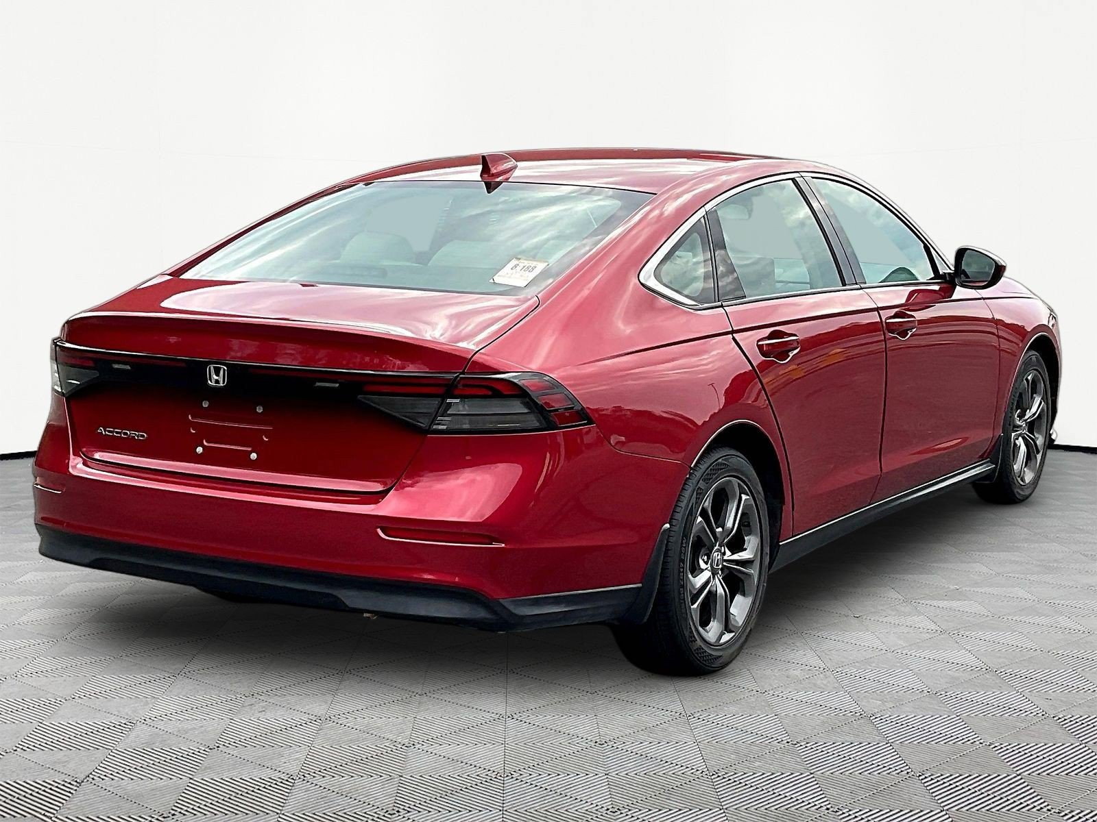 Used 2023 Honda Accord EX image 6
