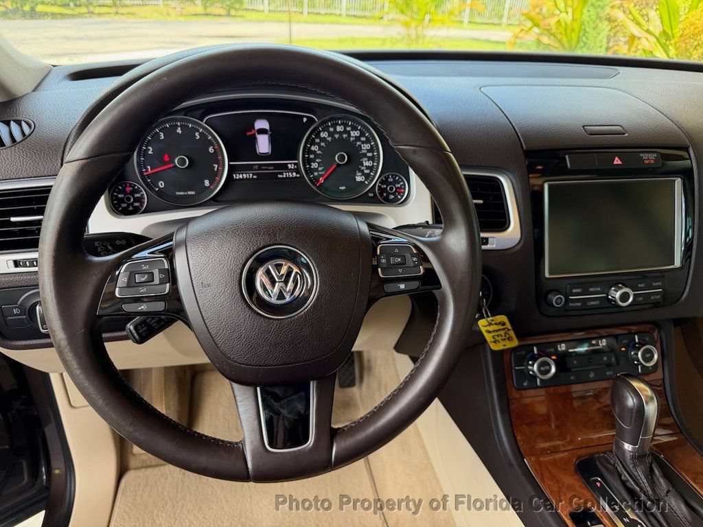 Used 2012 Volkswagen Touareg VR6 AWD/4WD image 47
