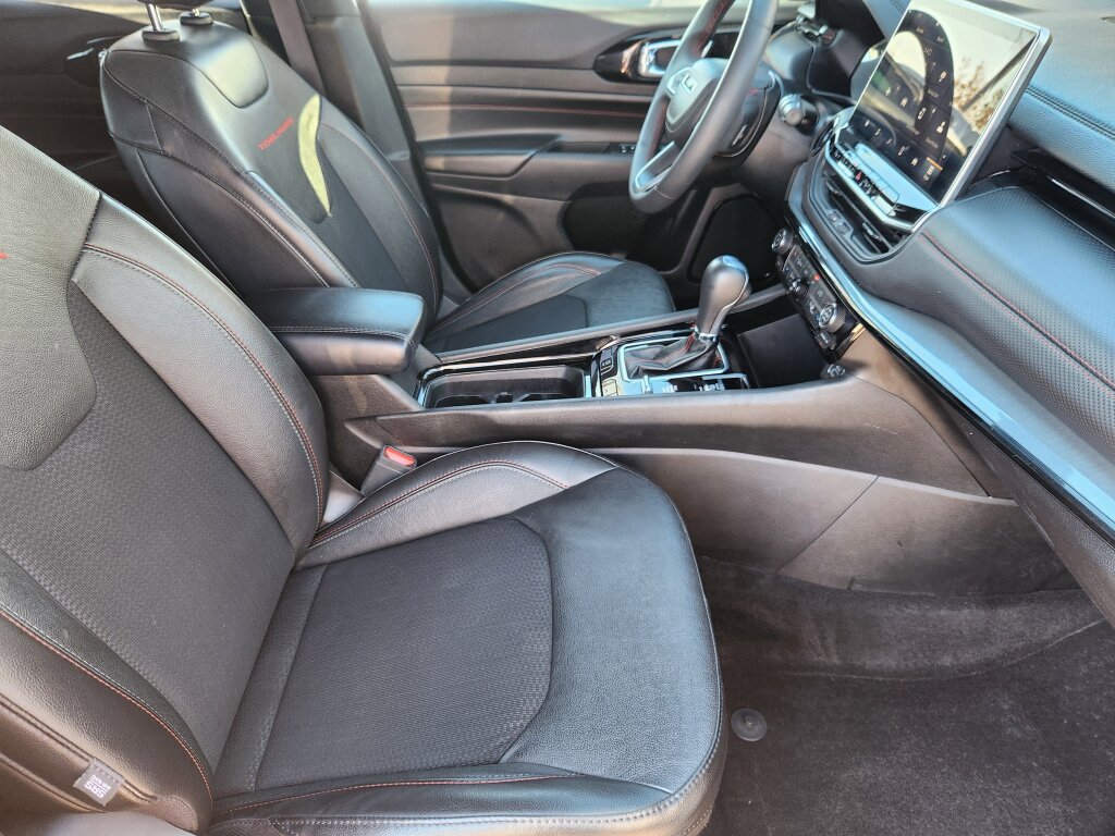 Used 2023 Jeep Compass Trailhawk image 13