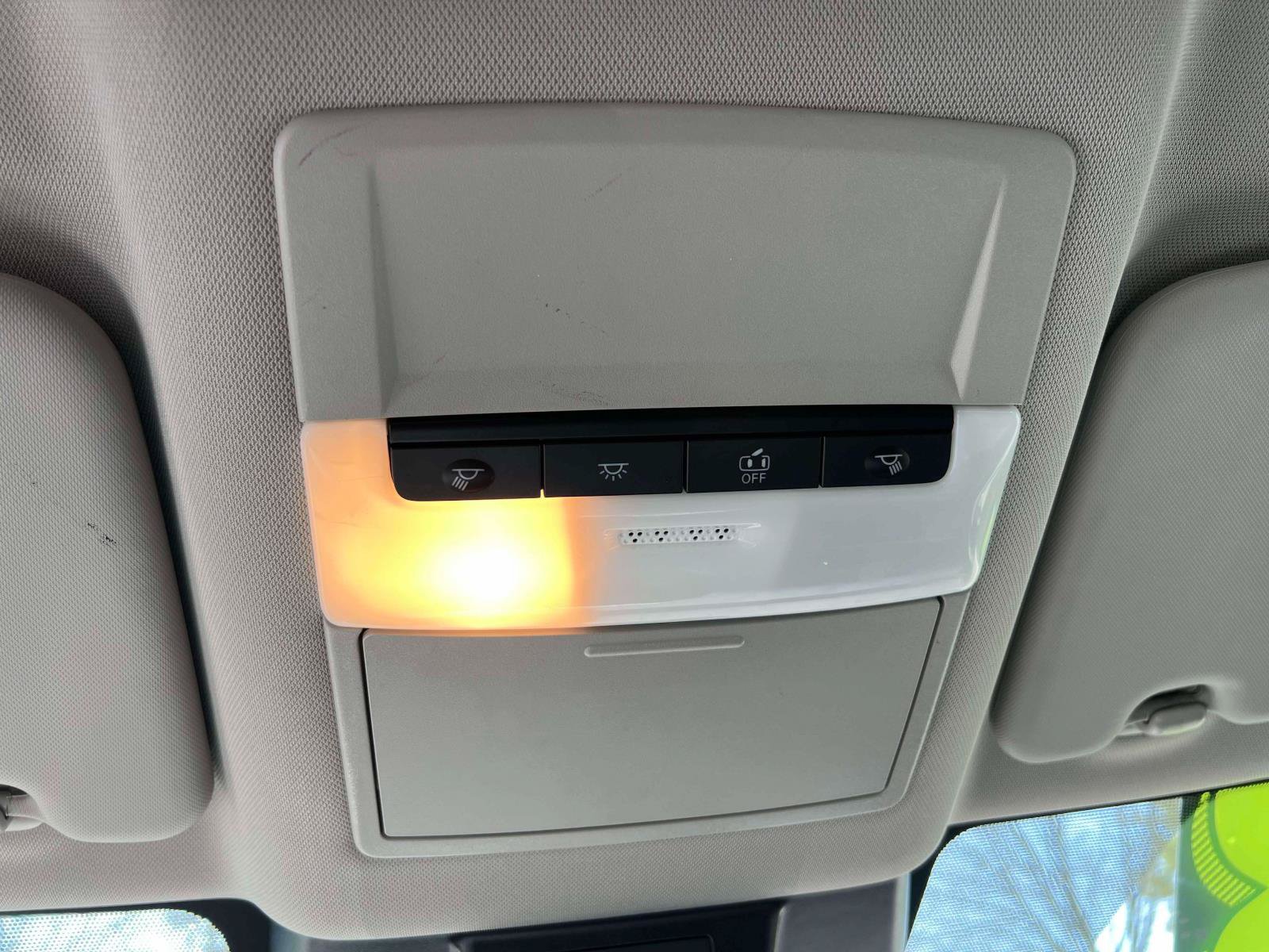 Used 2023 Nissan Rogue S AWD/4WD image 9