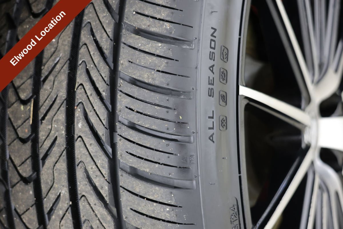 Used 2018 Porsche 718 Boxster RWD image 14