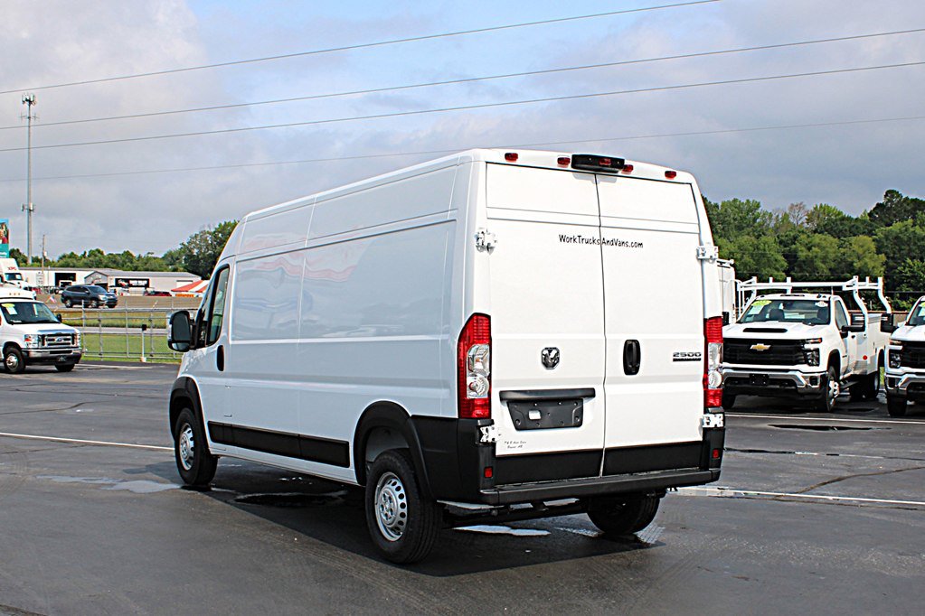 Used 2026 RAM ProMaster 2500 FWD image 4