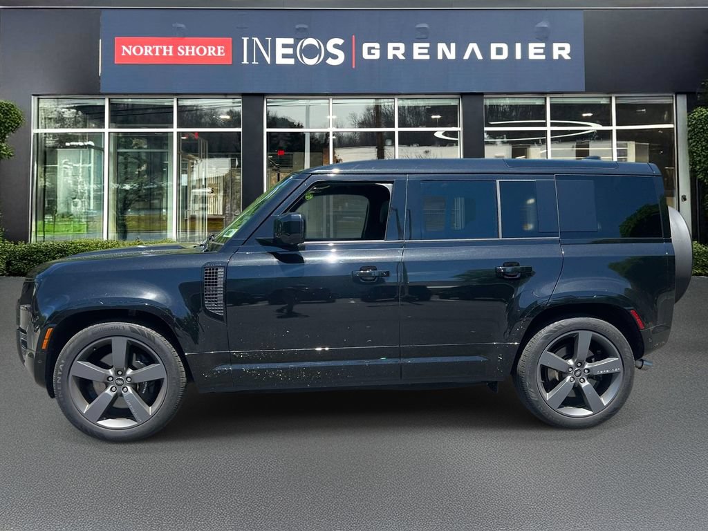 Used 2025 Land Rover Defender 110 V8 AWD/4WD image 4