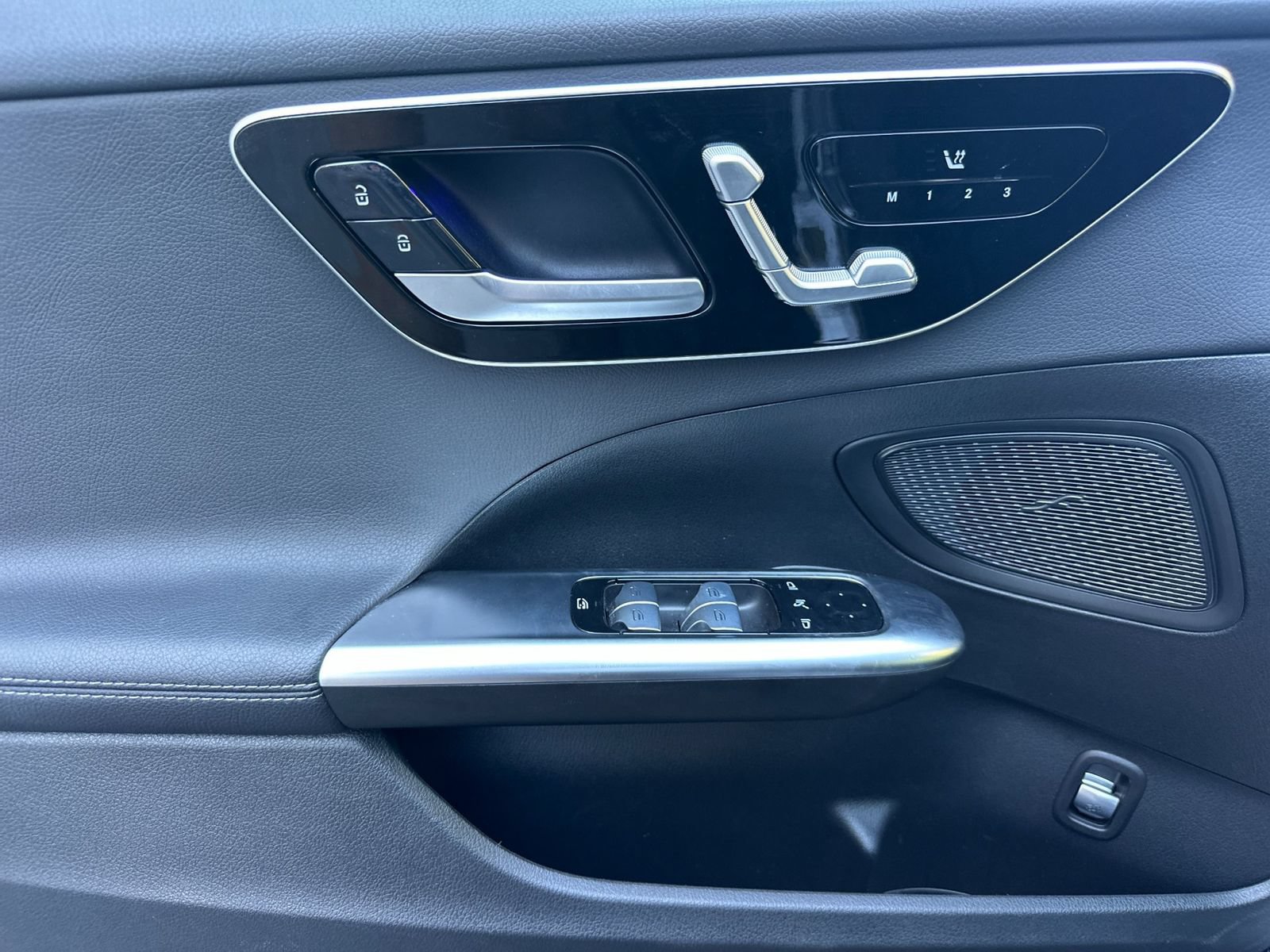 Certified 2025 Mercedes-Benz C 300 Sedan image 12