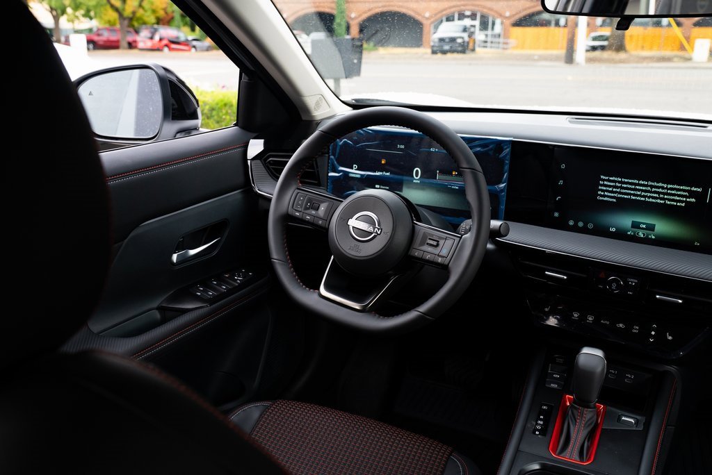 New 2026 Nissan Kicks SR w/ Cold Weather Package image 9