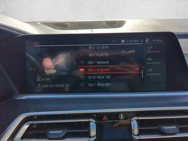 Used 2022 BMW X5 sDrive40i w/ Luxury Seating Package image 8