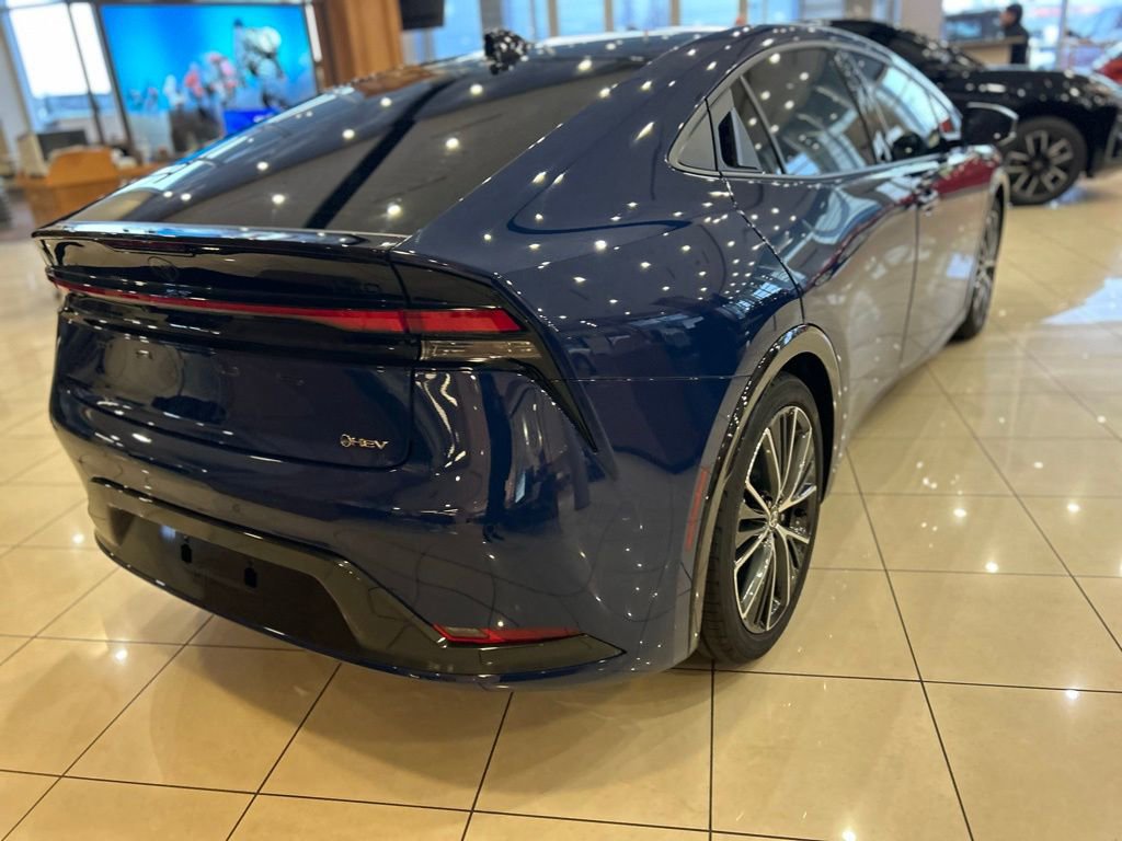 New 2026 Toyota Prius Limited FWD image 8