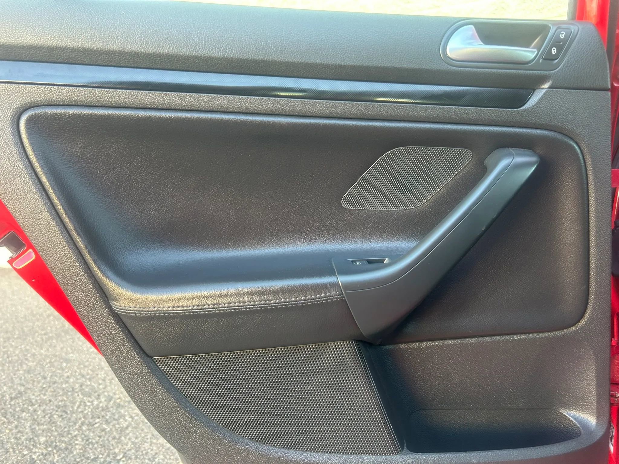 Used 2012 Volkswagen Jetta TDI FWD image 16