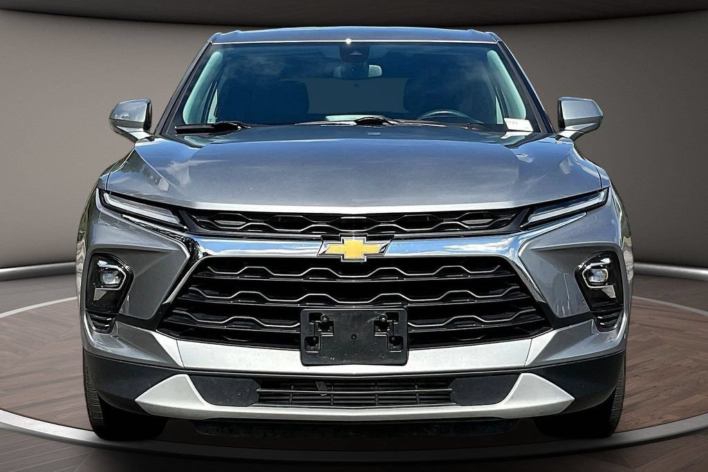 Used 2025 Chevrolet Blazer LT AWD/4WD image 2