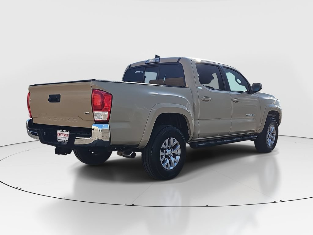 Used 2017 Toyota Tacoma SR5 w/ Tow Package RWD image 5