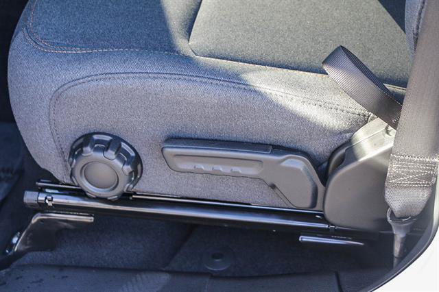 New 2025 Jeep Gladiator Sport image 18