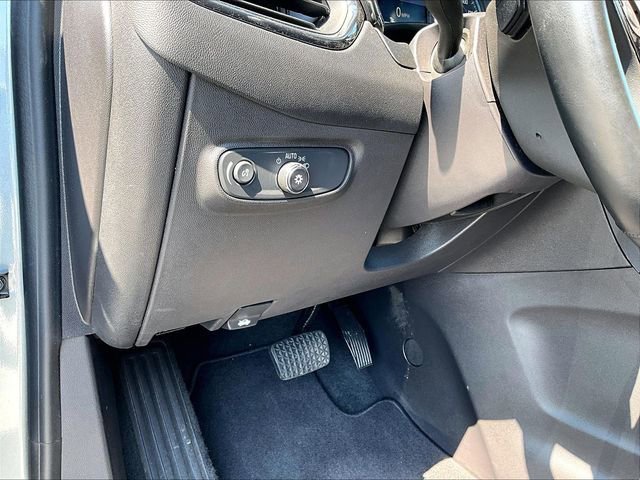 Used 2024 Chevrolet Equinox RS w/ RS Leather Package AWD/4WD image 28