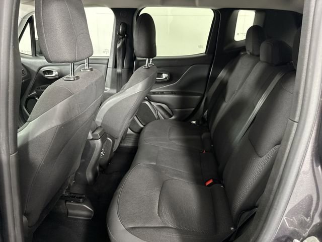 Used 2020 Jeep Renegade Altitude FWD image 21