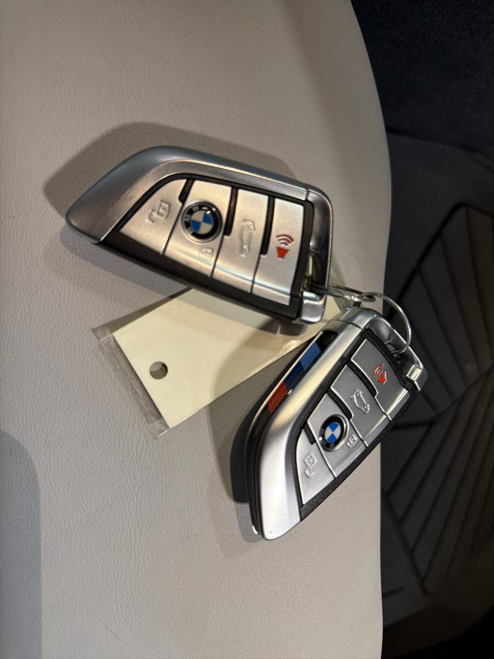 Used 2025 BMW M8 Competition image 28