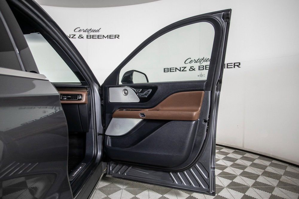 Used 2025 Lincoln Aviator Reserve w/ Equipment Group 201A image 20