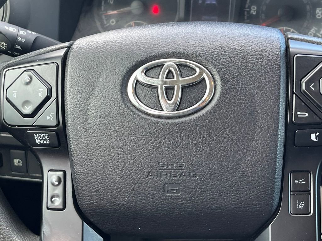 Used 2020 Toyota Tacoma SR w/ SR Convenience Package RWD image 18