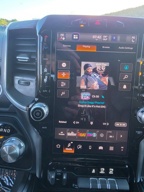 New 2027 RAM 1500 Laramie AWD/4WD image 18